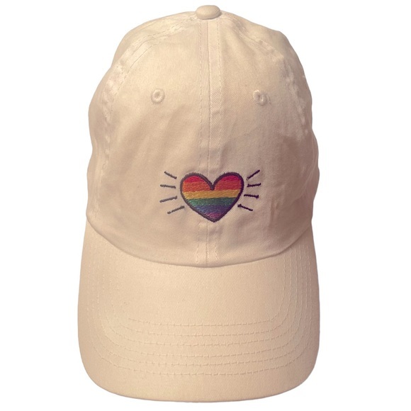 Accessories - White Adjustable Hat With a Rainbow Heart